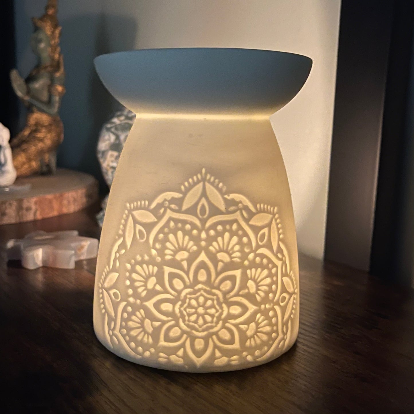 Mandala White ceramic wax / oil burner